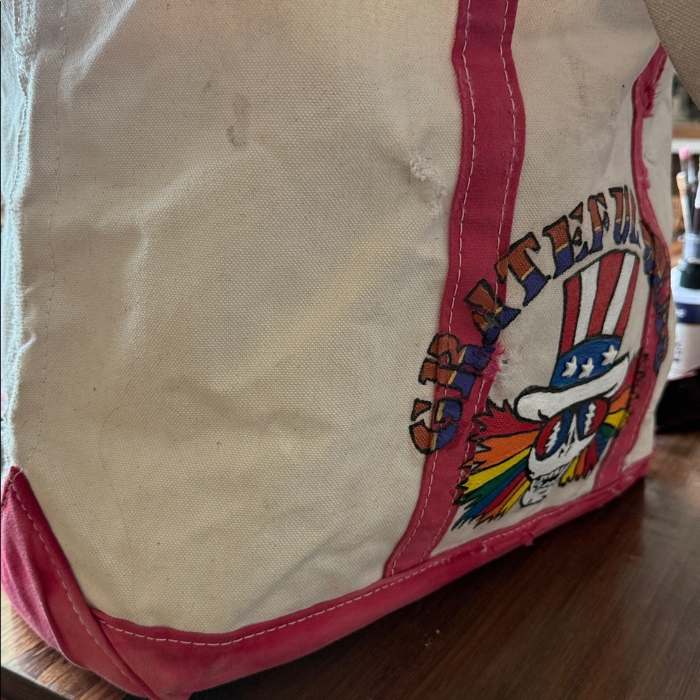 THE GRATEFUL DEAD DOC IS COMING! | A HAND PAINTED BOAT & TOTE VINTAGE RED - Picture 8 of 12